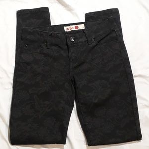 1st Kiss Black Floral Pattern Skinny Jeans Size 3